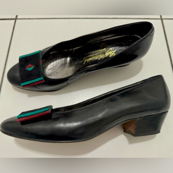 VINTAGE Italian Genuine Leather Black Pumps, Size 7 1/2 (38) - Picture 10 of 11